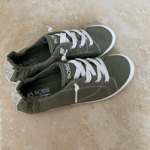 Skechers Women’s Beach Bingo-Ditch Day Sneaker